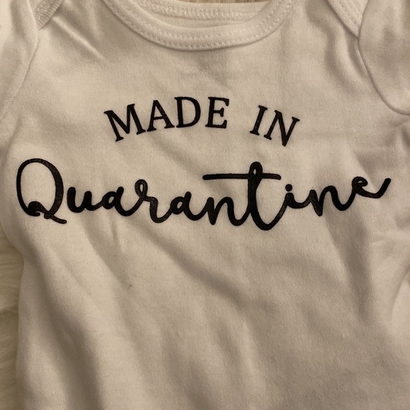 Newborn Short Sleeve Onesie NWT - Picture 2 of 6